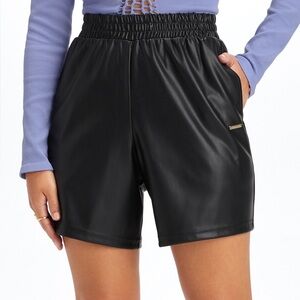 NWT fabletics Black Women's vegan leather Shorts 2X high waisted comfortable